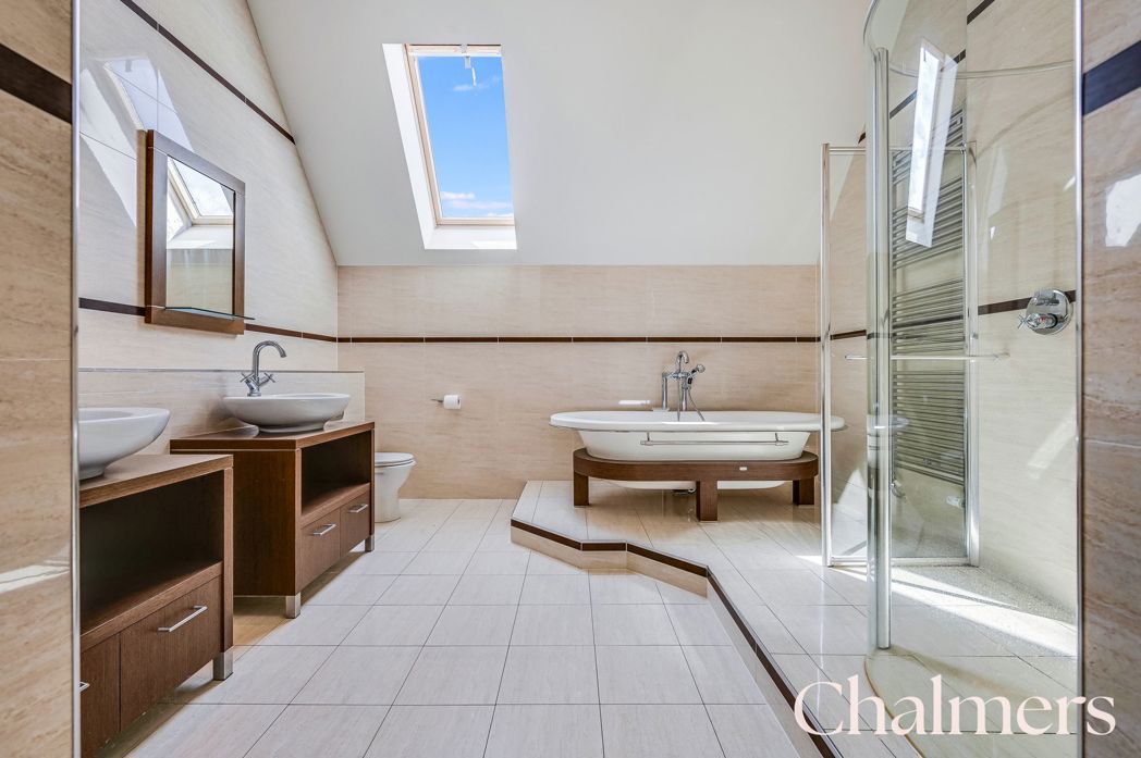 Property image 4 of 20
