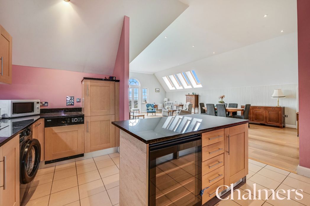 Property image 8 of 20