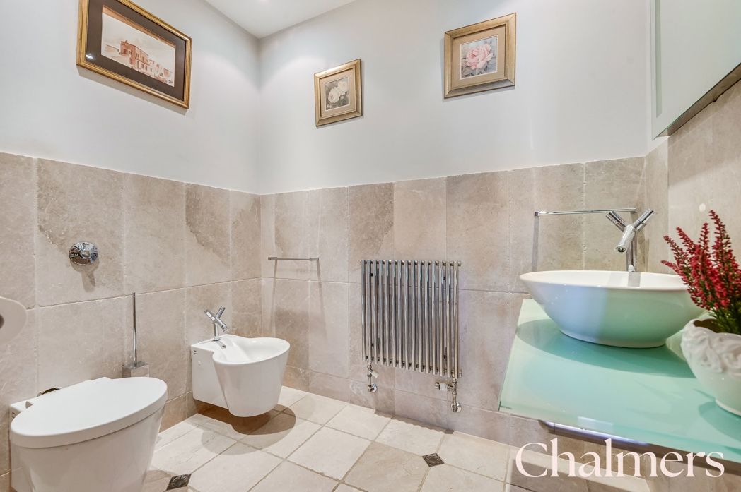 Property image 11 of 20
