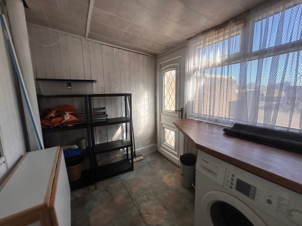 Property image 6 of 18