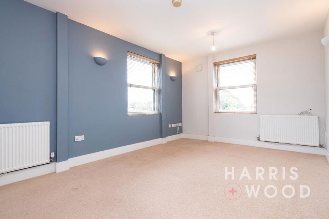 Property image 6 of 9