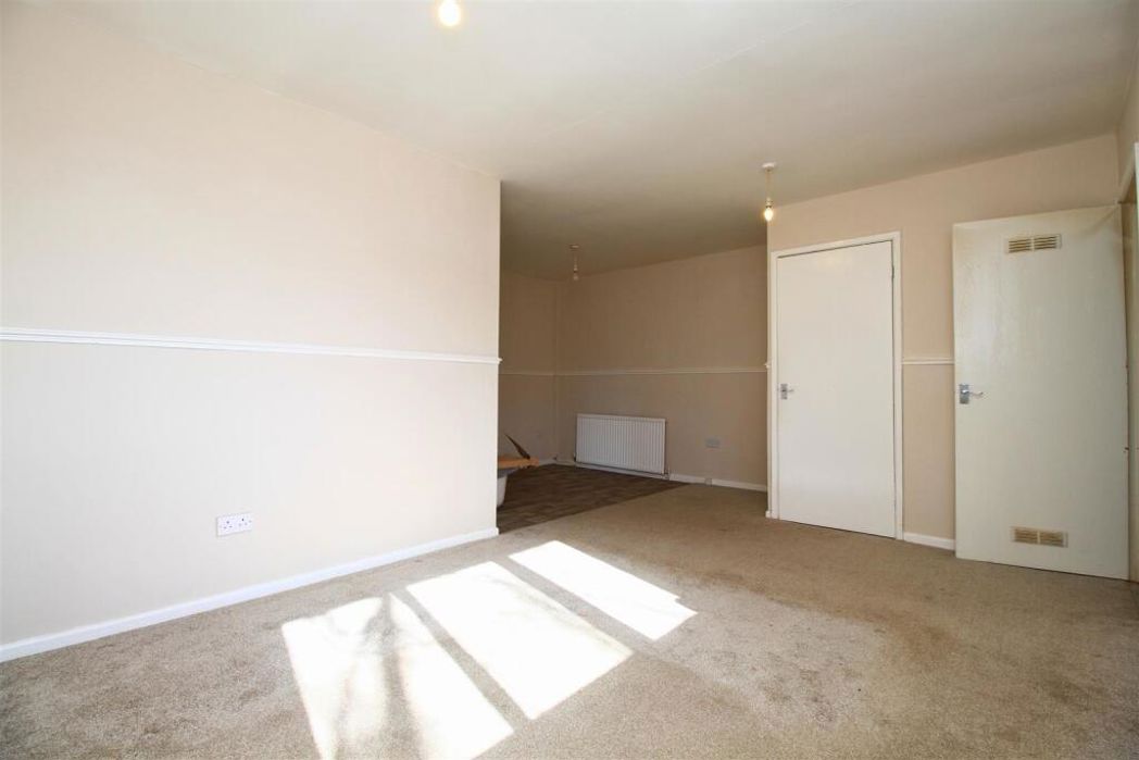Property image 4 of 7