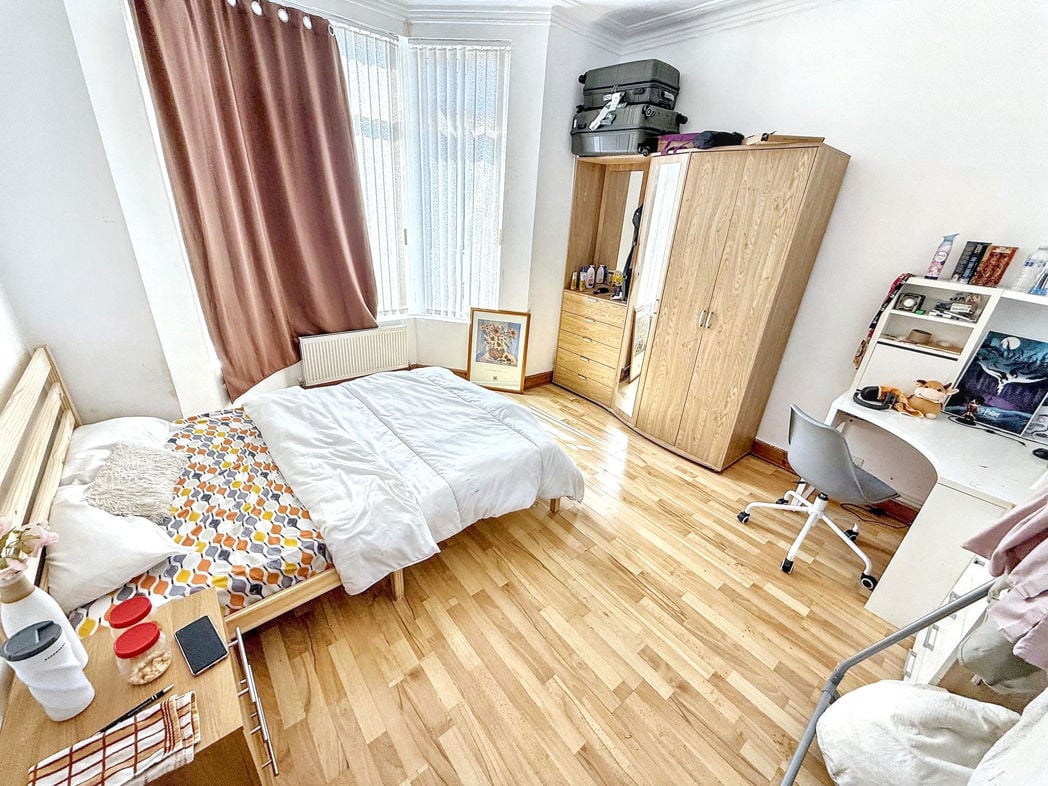 Property image 3 of 11
