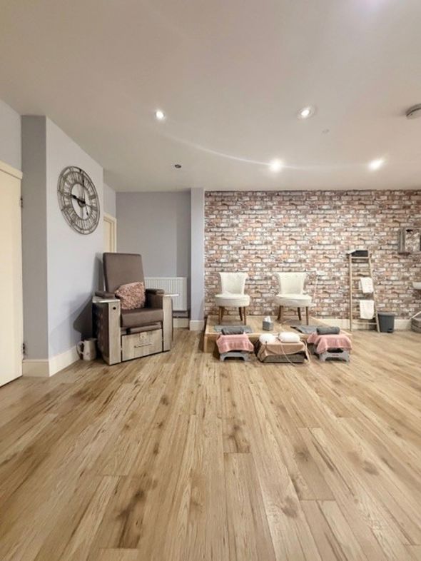 Property image 5 of 17