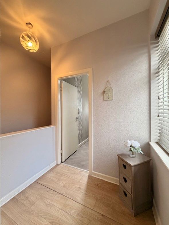 Property image 12 of 17