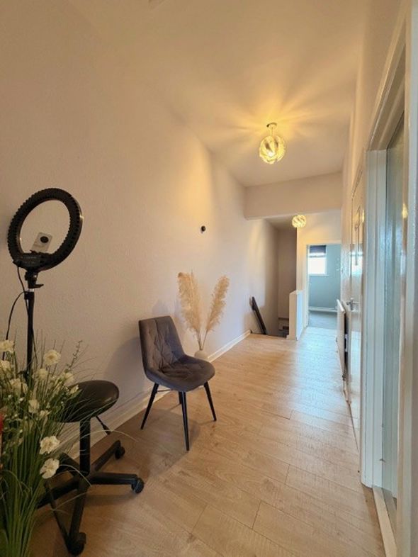 Property image 13 of 17