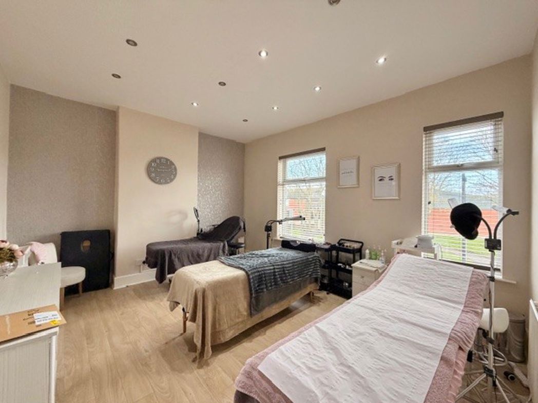 Property image 14 of 17