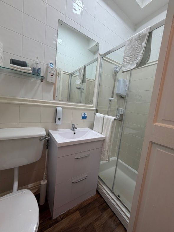 Property image 16 of 20