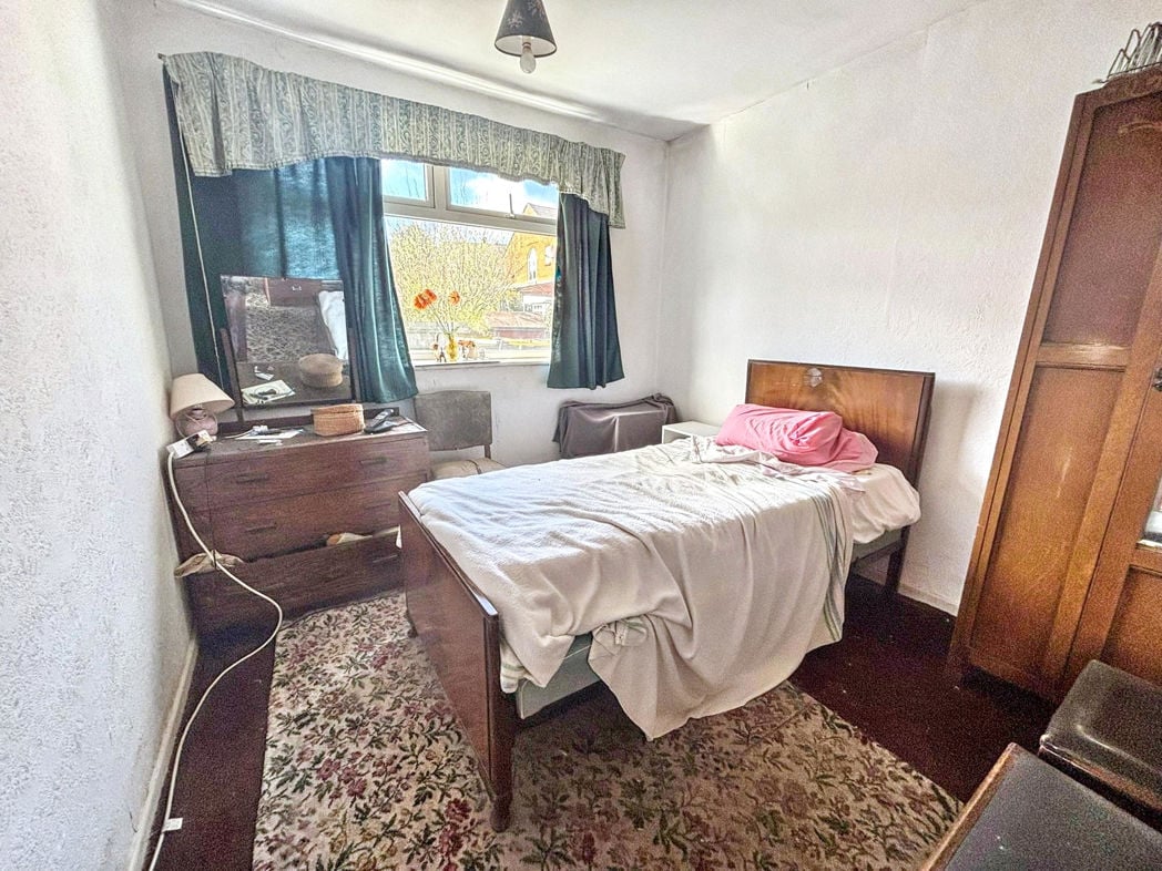 Property image 6 of 9