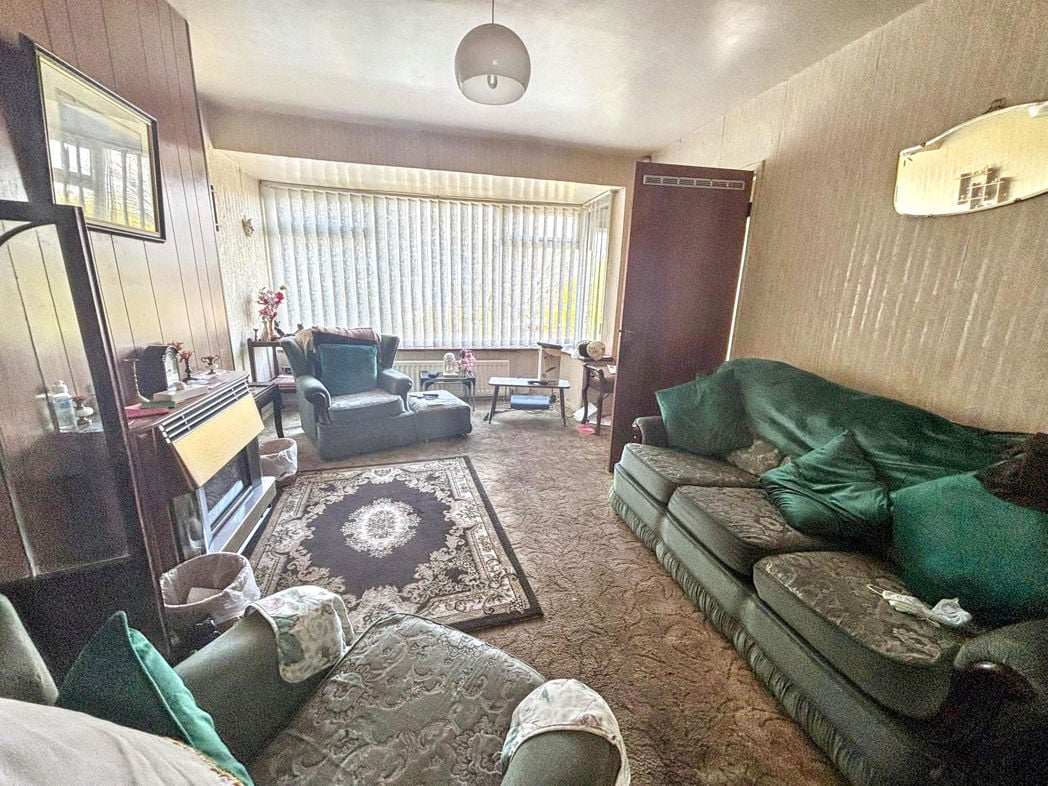 Property image 2 of 9