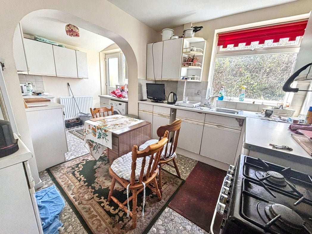 Property image 4 of 9