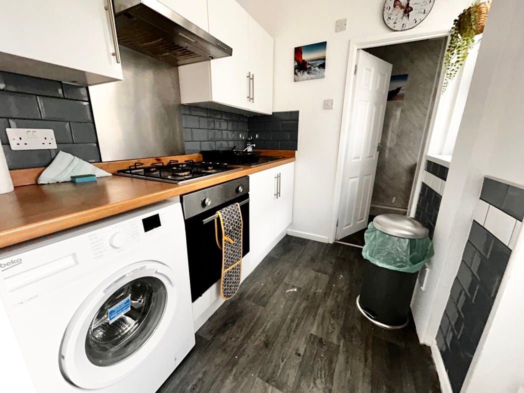 Property image 6 of 12
