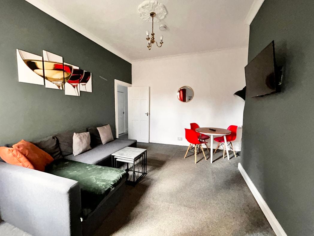 Property image 2 of 12