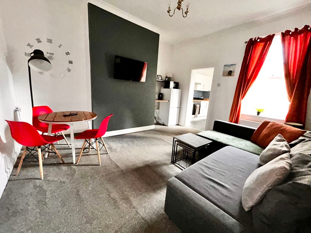 Property image 5 of 12