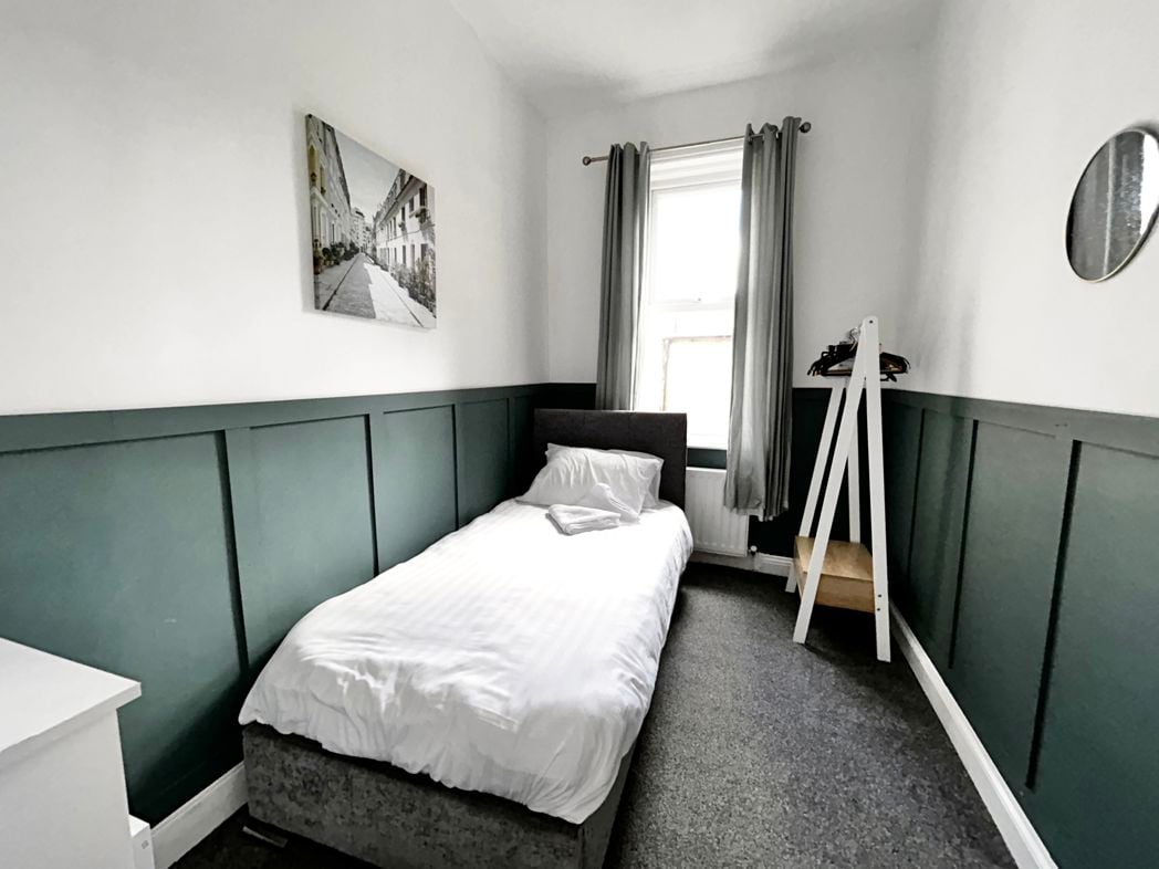 Property image 10 of 12
