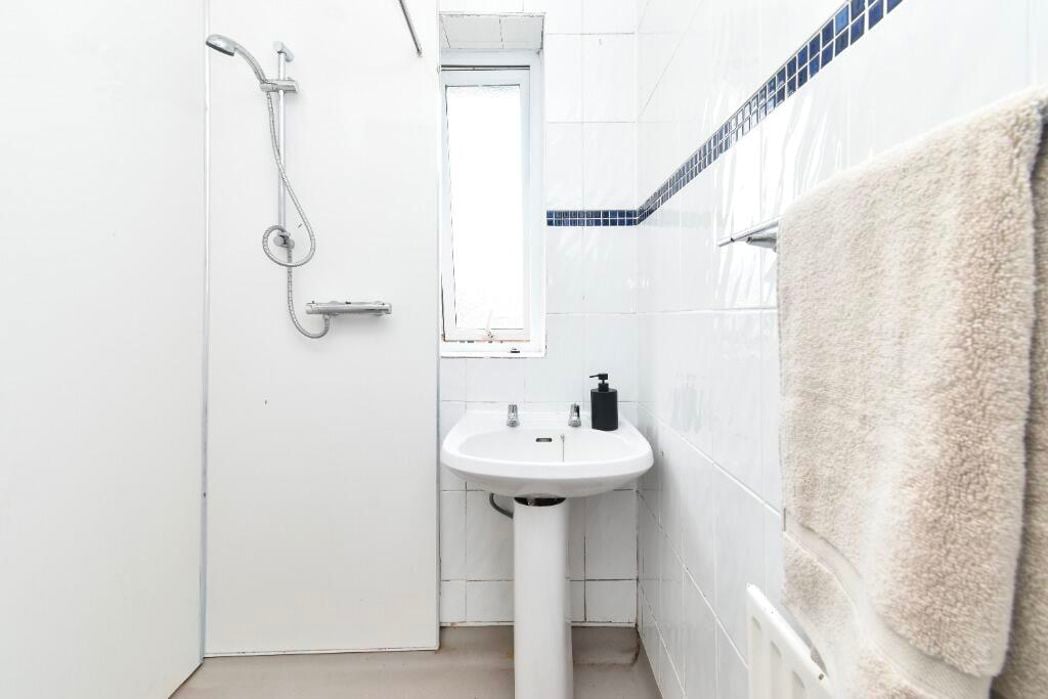 Property image 17 of 17