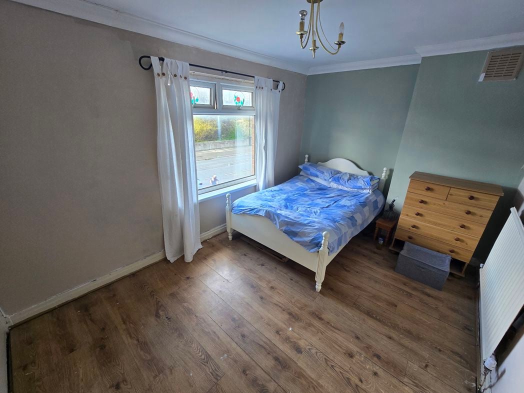 Property image 8 of 13