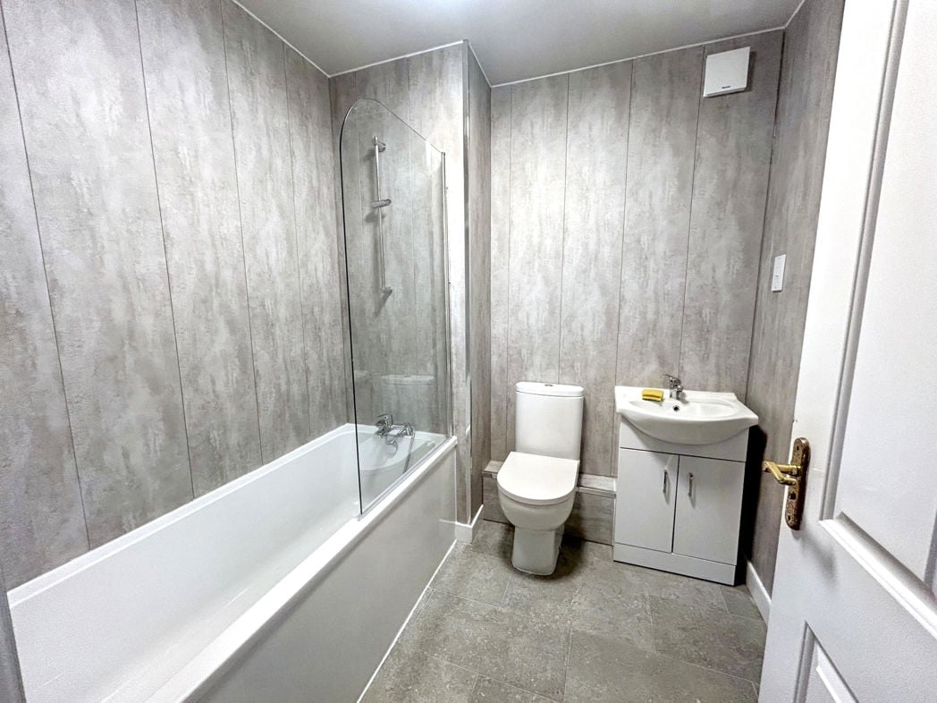 Property image 6 of 6