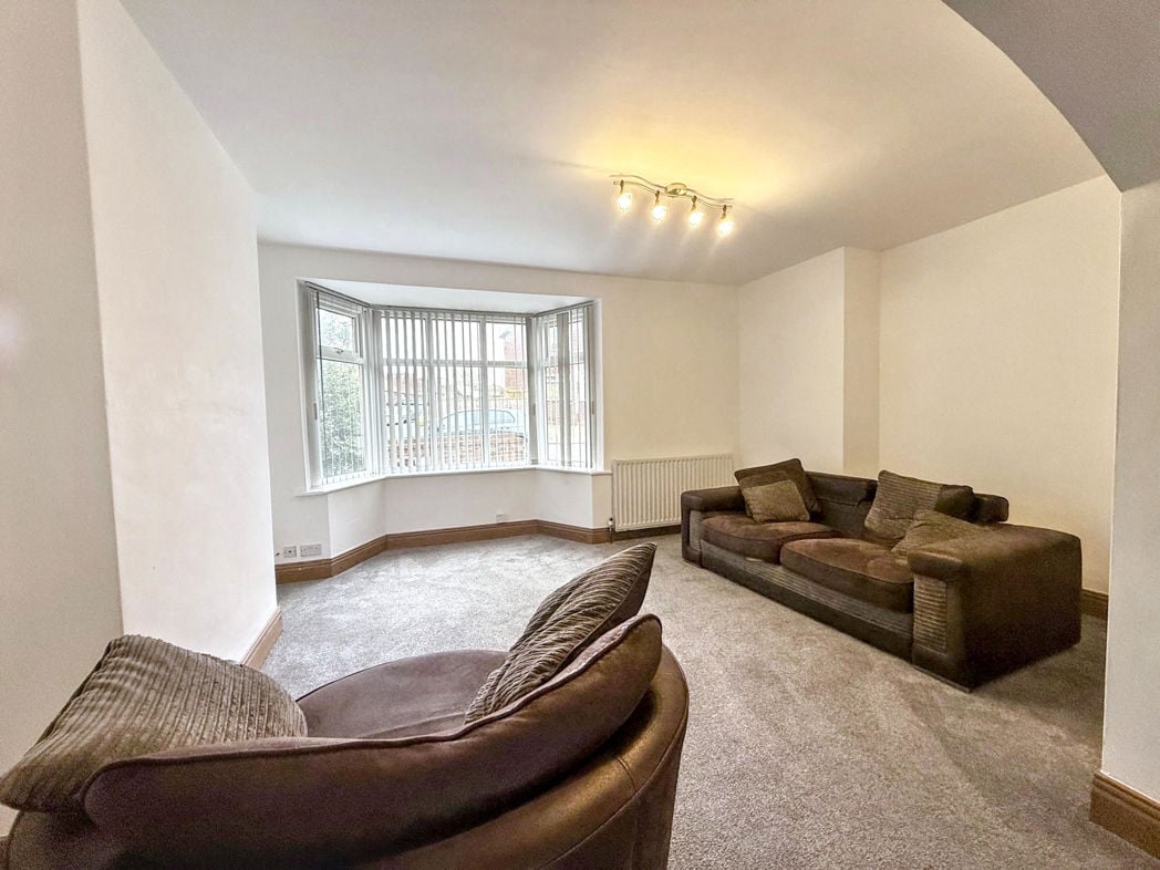 Property image 2 of 6