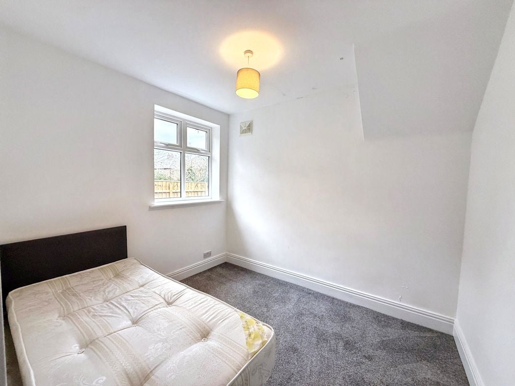 Property image 4 of 6