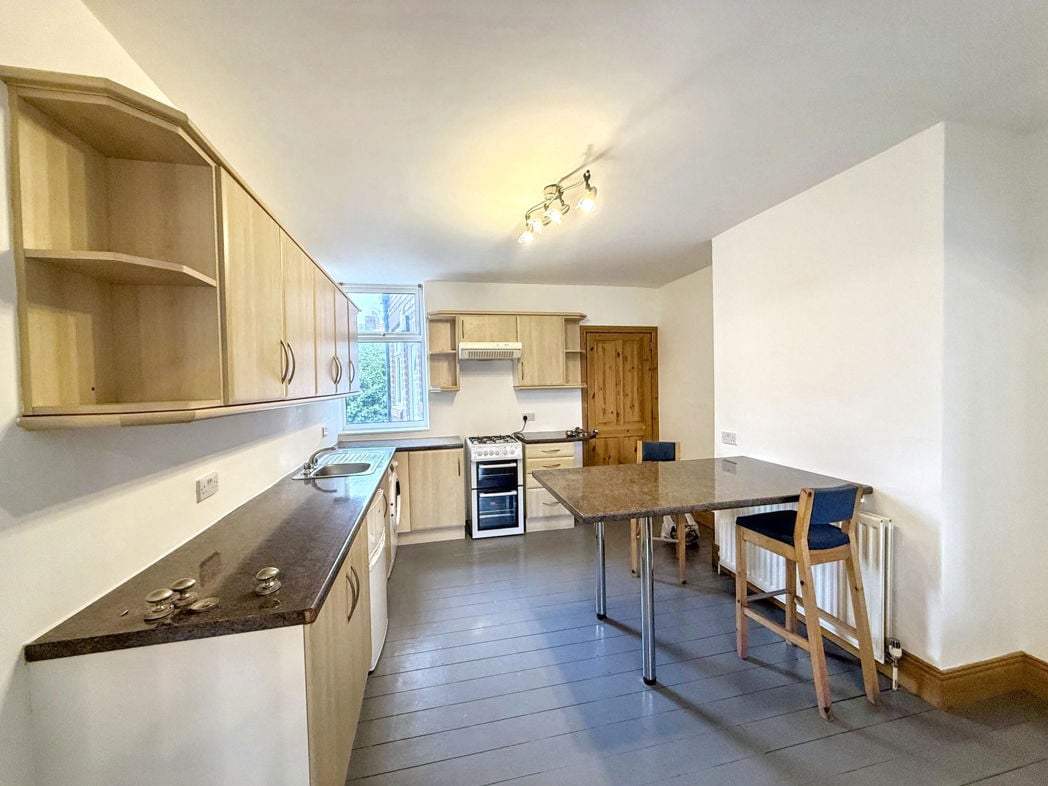 Property image 3 of 6