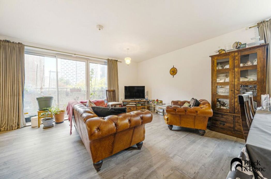Property image 4 of 15
