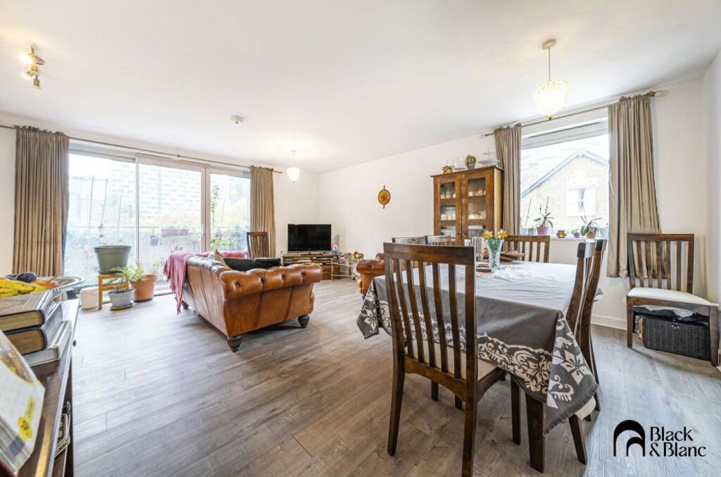 Property image 5 of 15