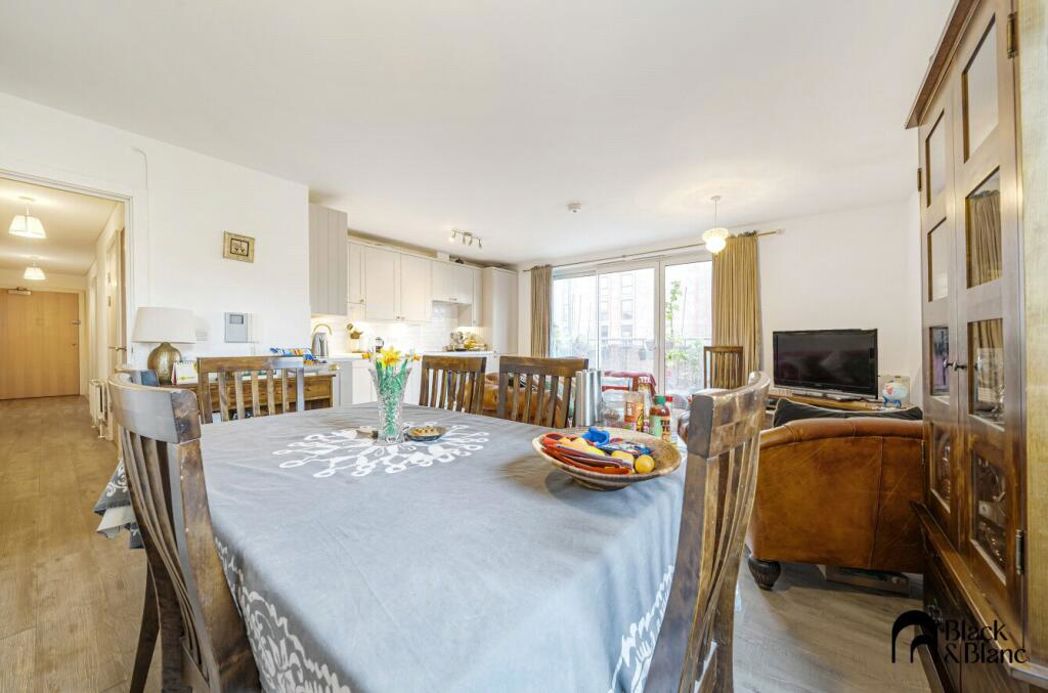 Property image 6 of 15