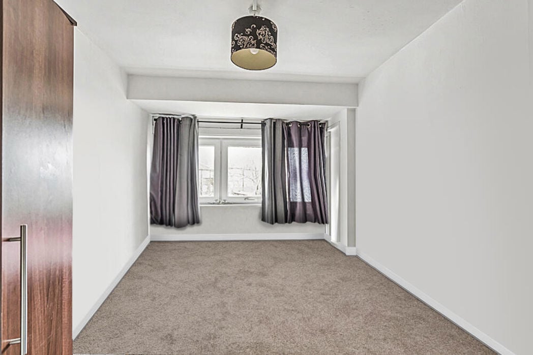Property image 4 of 9