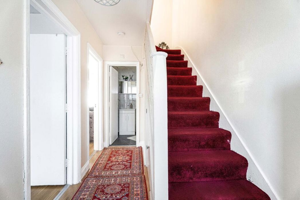 Property image 2 of 20