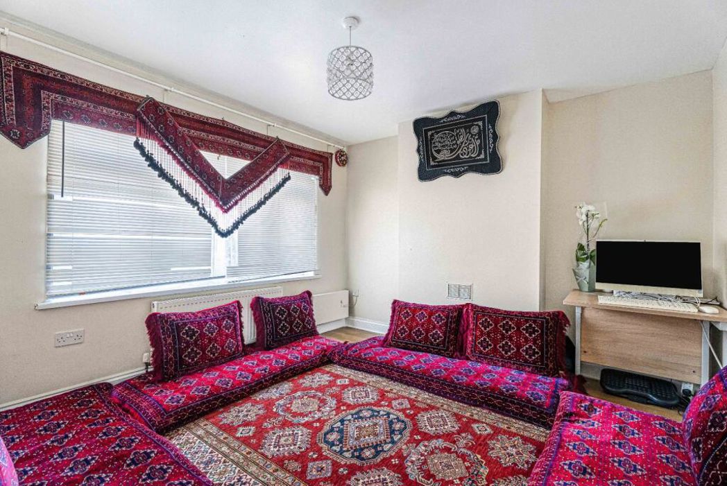 Property image 11 of 20
