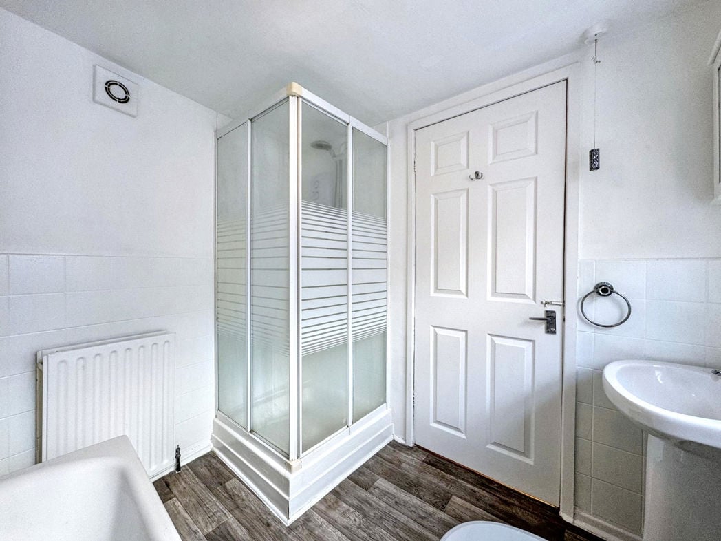 Property image 12 of 21