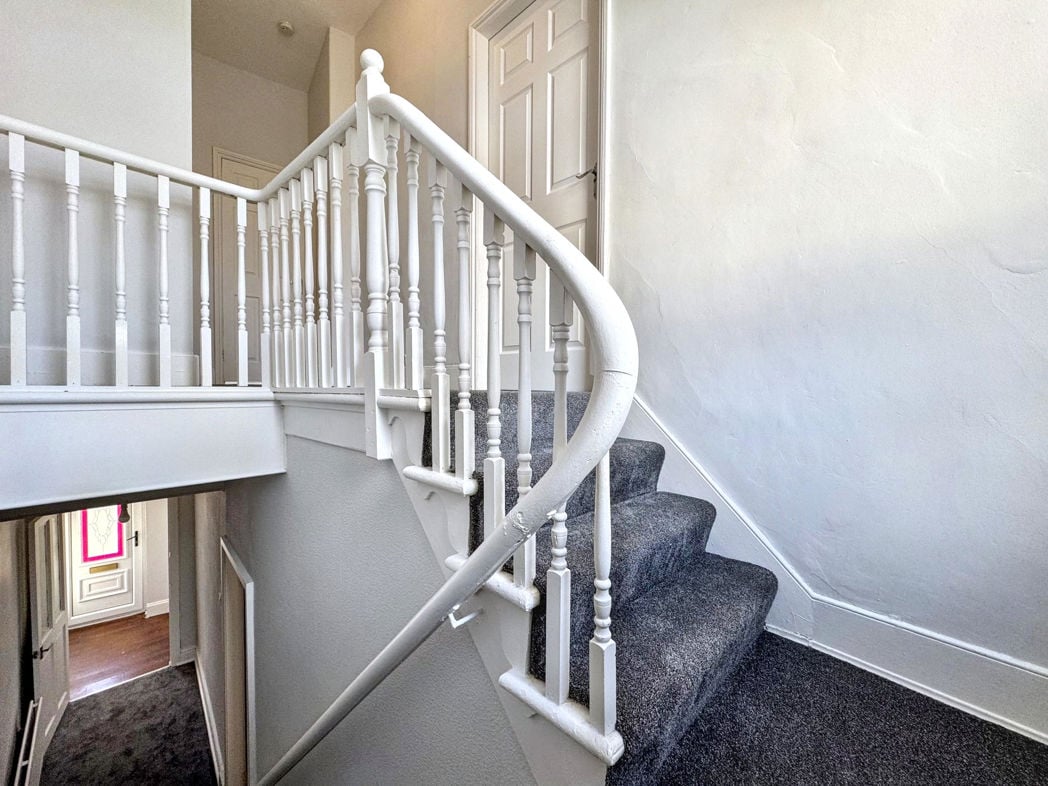 Property image 13 of 21
