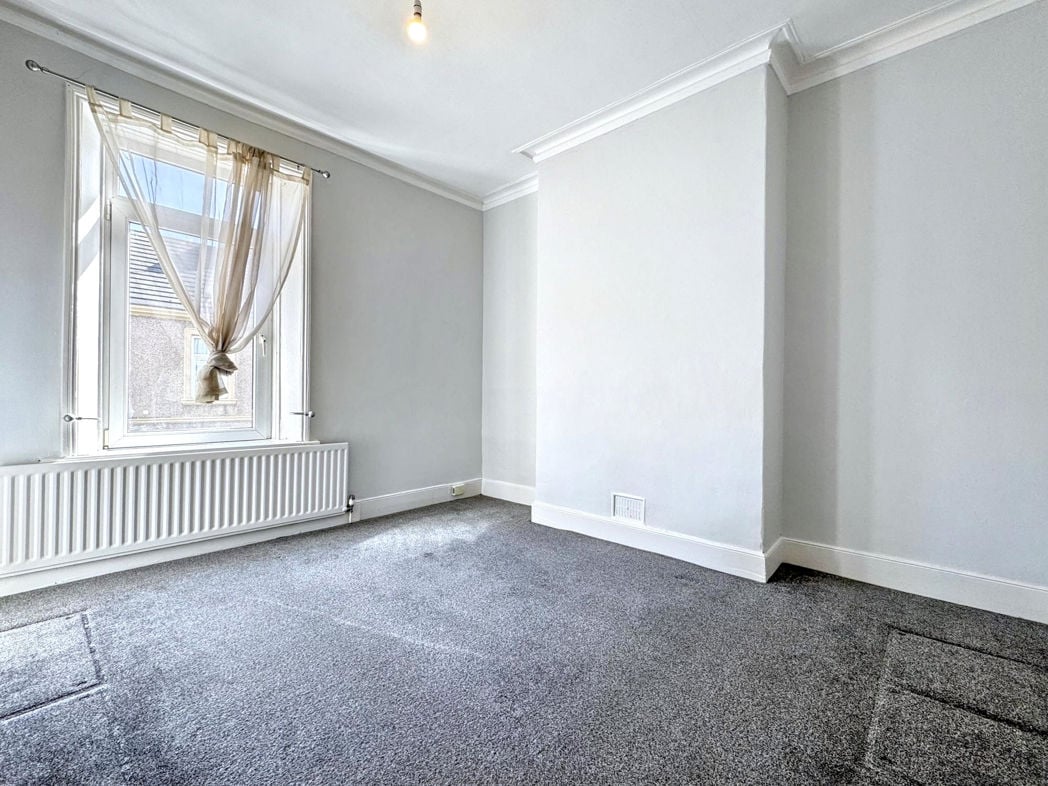 Property image 14 of 21