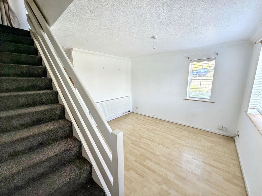 Property image 2 of 8