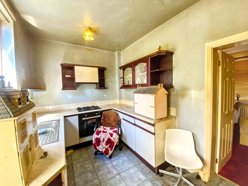 Property image 3 of 21