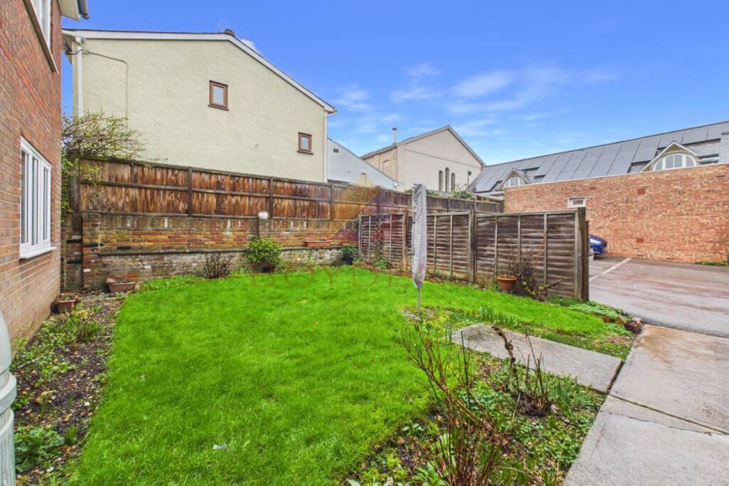 Property image 12 of 12