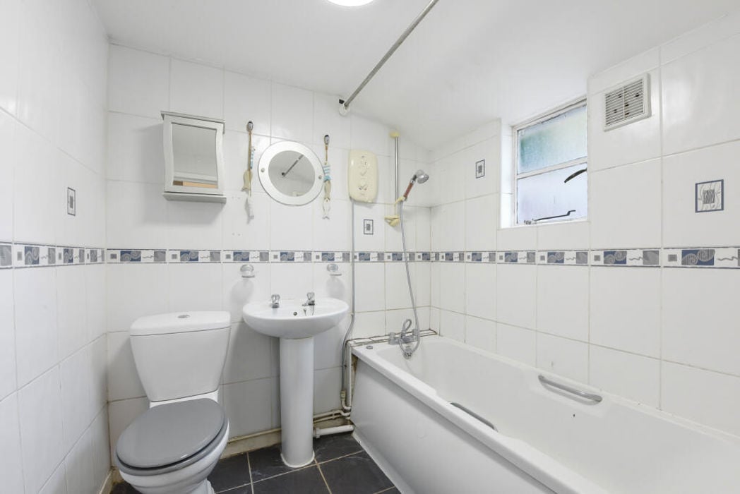 Property image 6 of 13