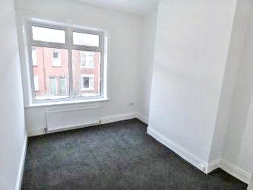 Property image 5 of 9