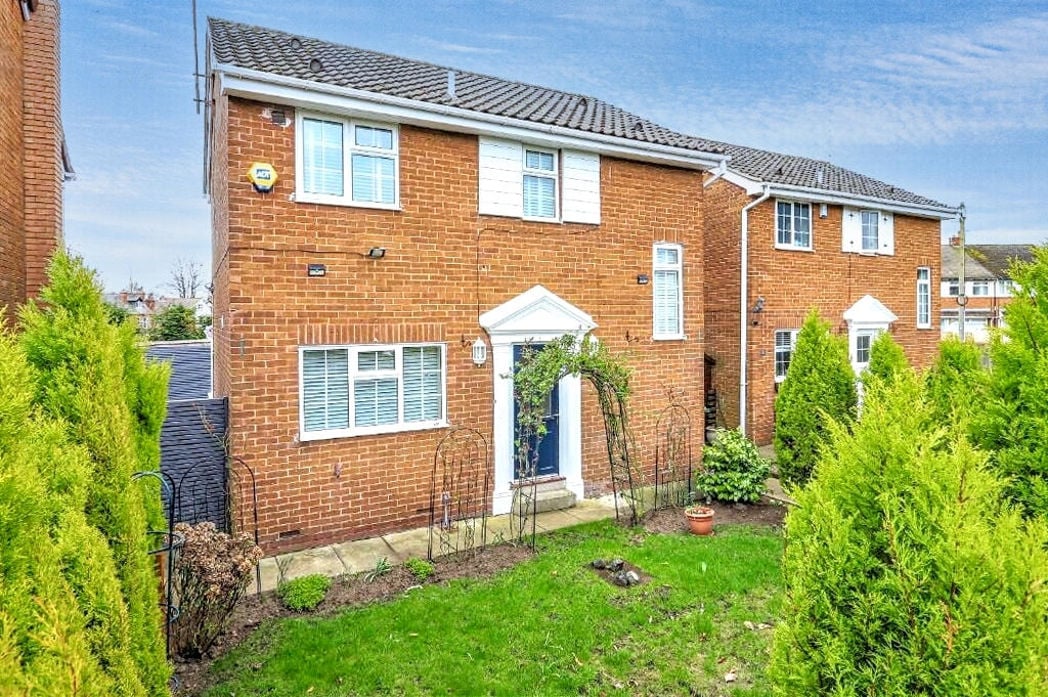 Property image 1 of 36