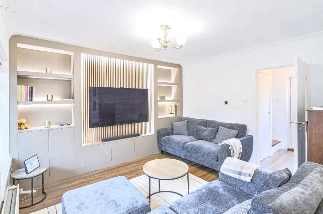 Property image 14 of 36