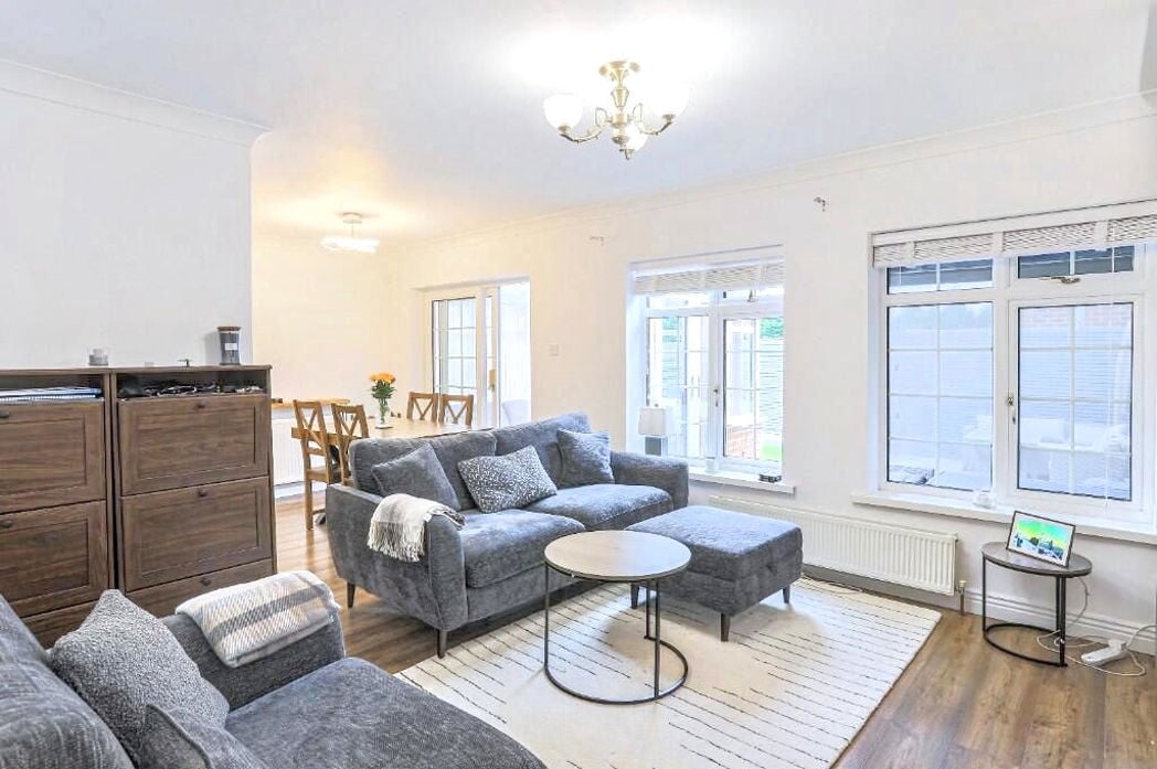 Property image 17 of 36