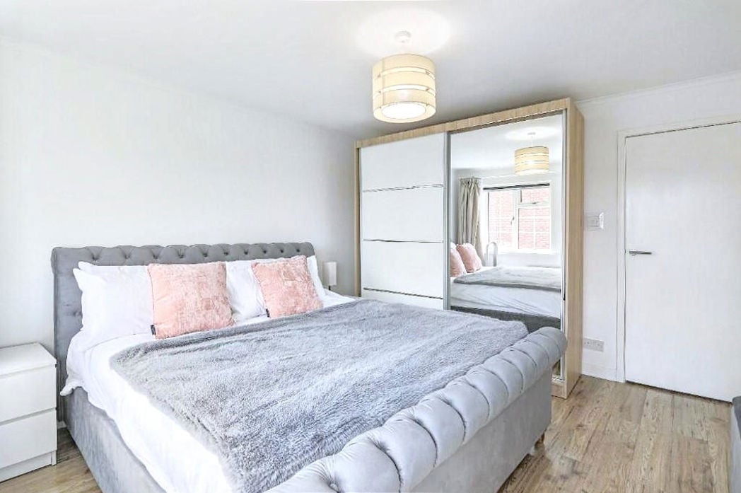 Property image 24 of 36