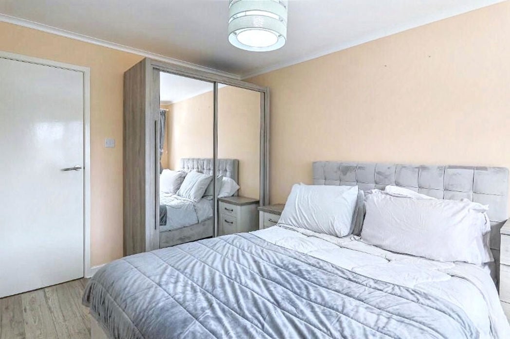 Property image 26 of 36