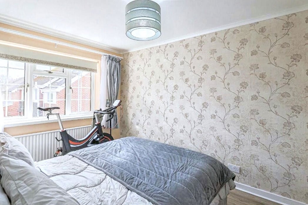 Property image 27 of 36