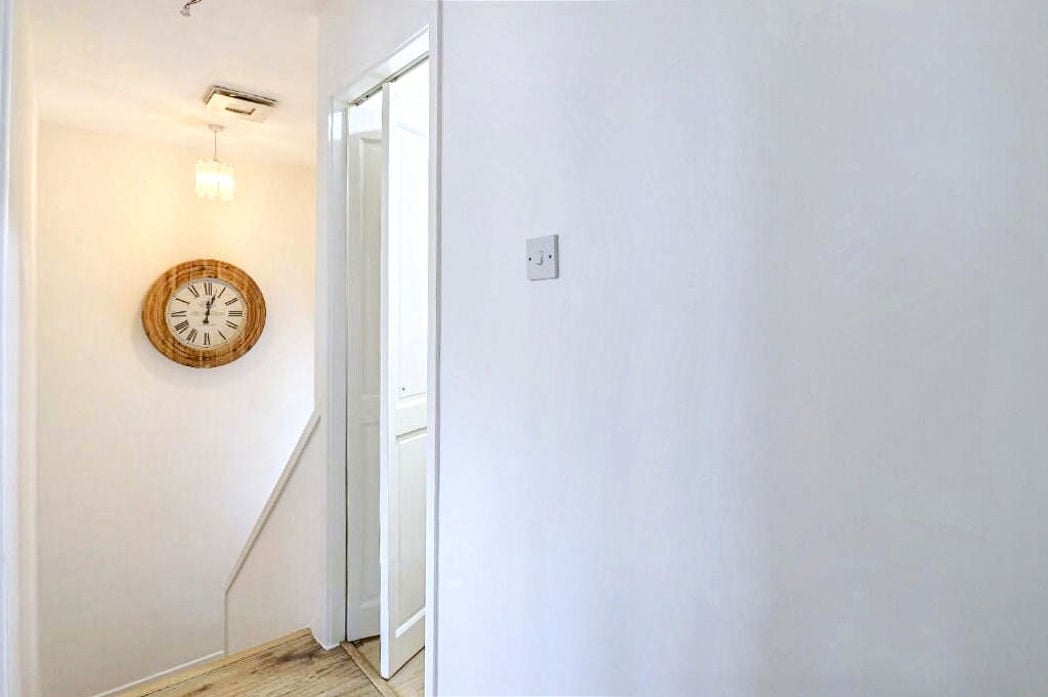 Property image 28 of 36