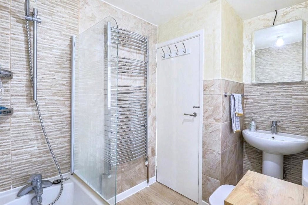 Property image 31 of 36