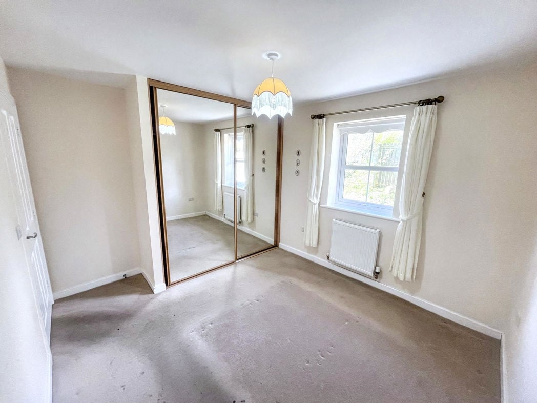 Property image 7 of 12
