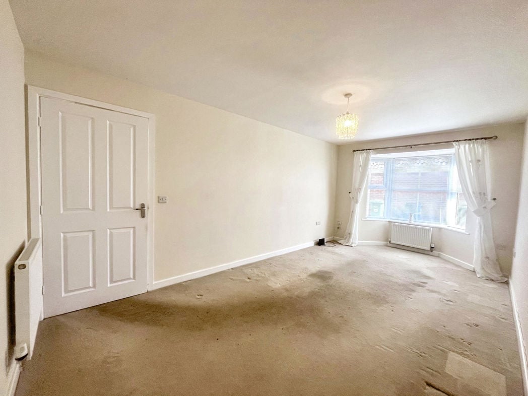 Property image 5 of 12