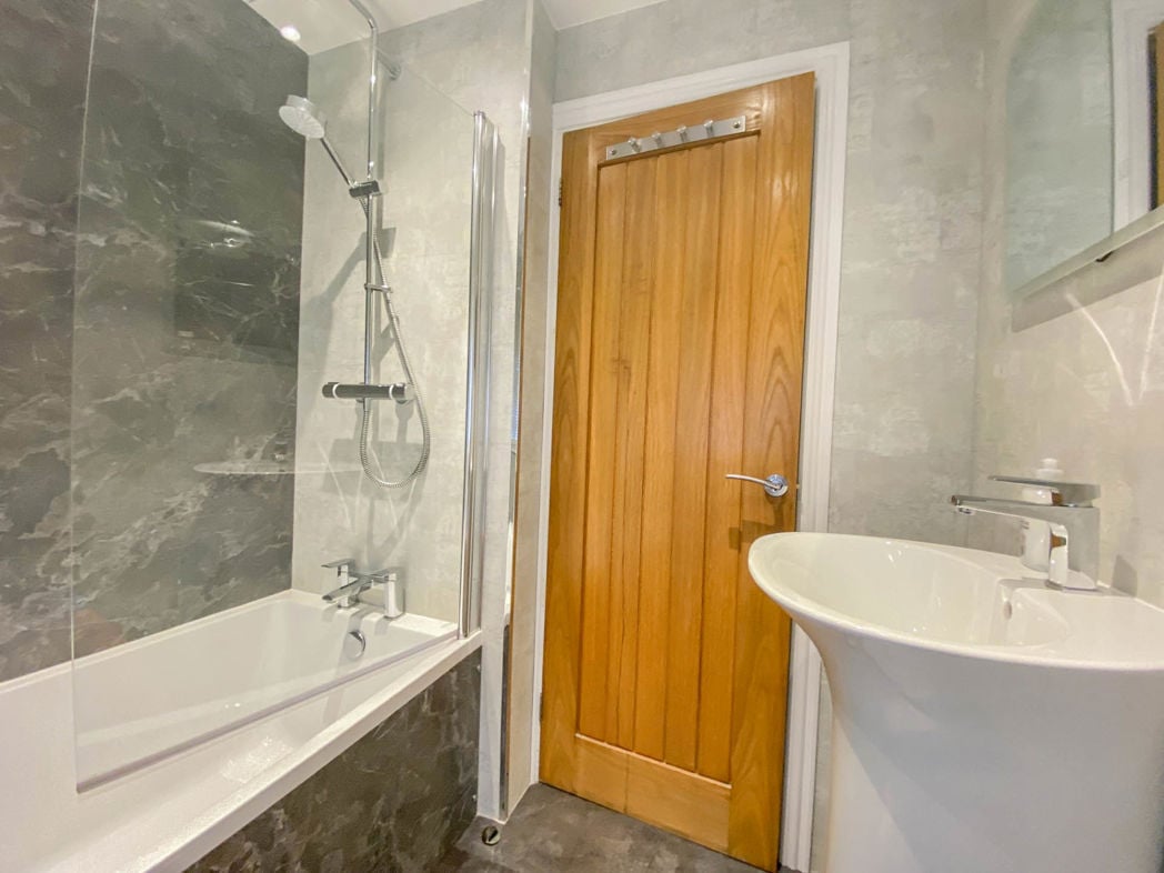 Property image 11 of 19